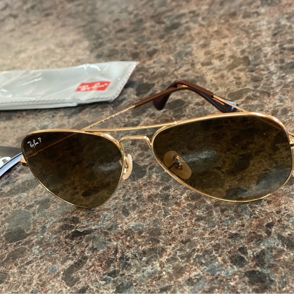 Ray-Ban Aviators - Picture 5 of 9